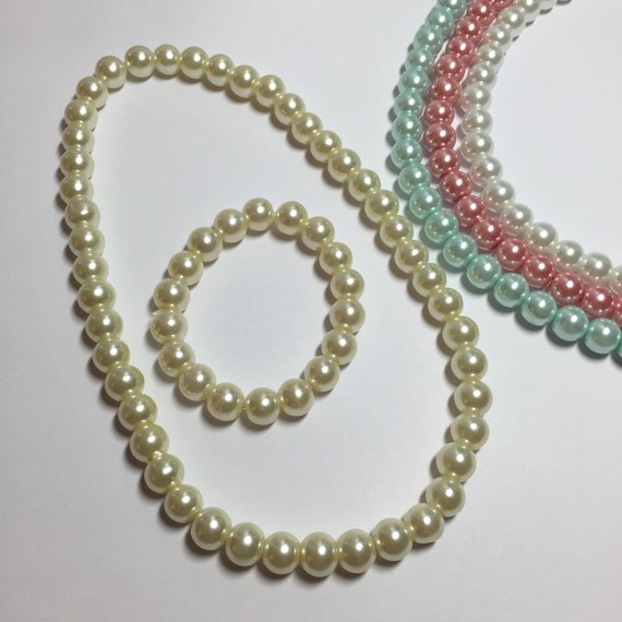 Toddler pearl necklace and bracelet set. by MaciBearBoutique