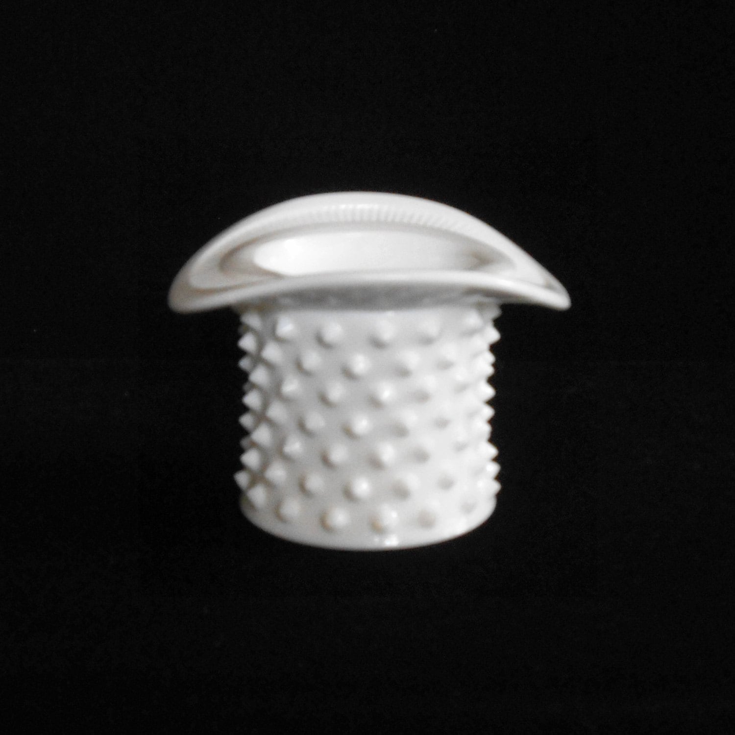 Fenton Milk Glass Top Hat In Hobnail