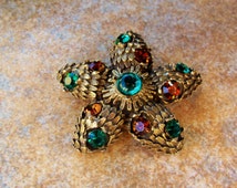 OBONNIE Women's Starfish Brooch Pin - Austrian Crystal & Pearl Embellished Pendant