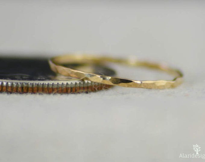 Super Thin 14k Gold Hammered Band, 14k Gold Filled, Gold Band, Stacking Rings, Simple Gold Ring, Hammered Gold bands, Dainty Gold Ring, Ring