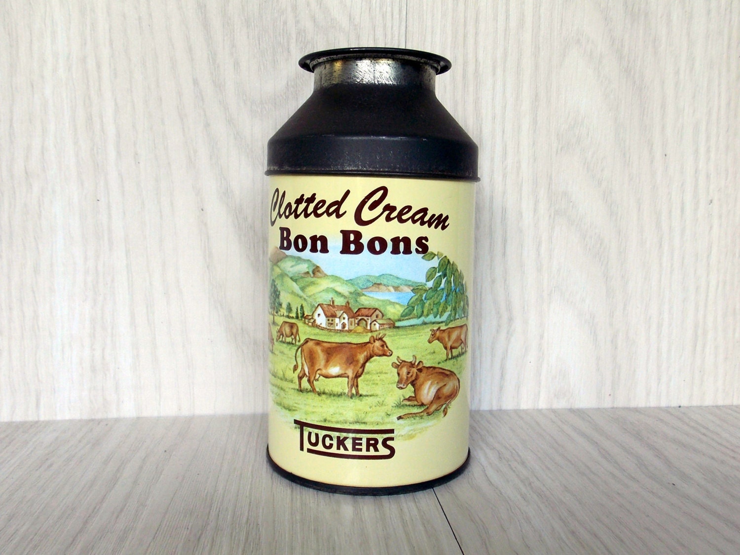 Vintage Collectable Tuckers of Totnes Clotted Cream Bon Bons Milk