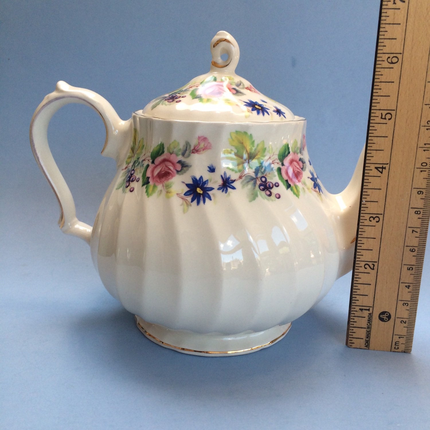 A Very Pretty Sadler Vintage Teapot 5 Cup English England Haute Juice