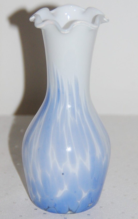 1960s blue and white Italian art glass vase by LizzysVintageGems