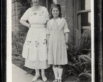 vintage photo 1918 Little Girl Lyle Kerr with Her Teacher Portland Oregon