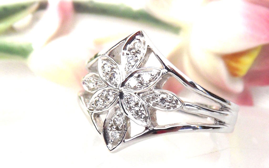 Sale Diamond Flower Cluster White Gold Ring 9k10k