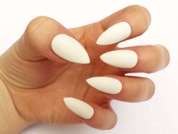Faux ongles , mat ou brillant blanc Stiletto faux ongles, couleur clair Appuyez sur faux