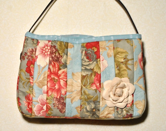 Custom Quilte Fabric Purse with Flower by BonniesBelleBabies
