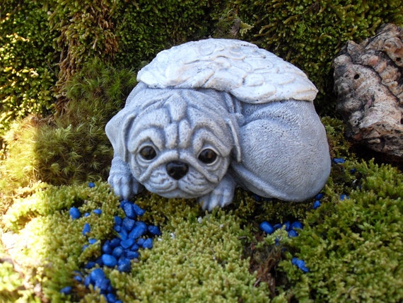 angel pug statue