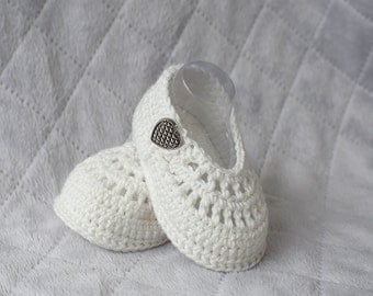 Baby Blessing Shoes, Baptism Shoes, Christening Shoes, Girl Shoes, Baby Girl Shoes, Crochet Blessing Booties, Crochet Baptism Shoes, Nursery