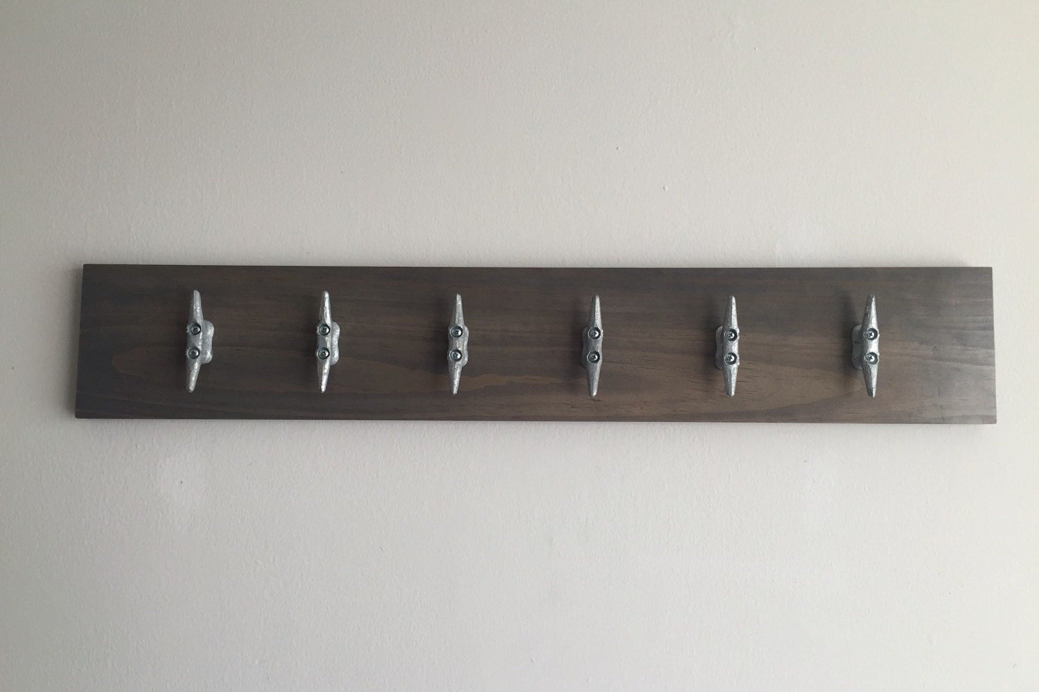 Nautical coat rack with 6 cleats