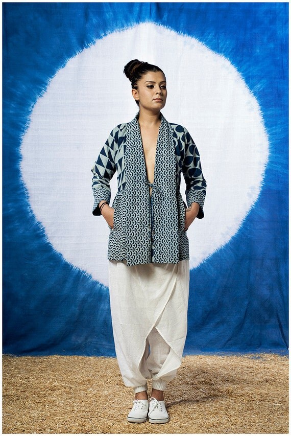 NEEL PUSHP – INDIGO BLOOM HAND BLOCK KURTI SET