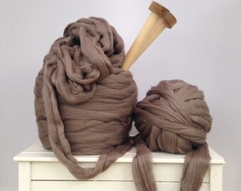 Super giant yarn. Super bulky Merino EPIC EXTREME arm knitting blanket kit. Chunky wool knit Very thick gigantic. Massive knitted loop. Y054