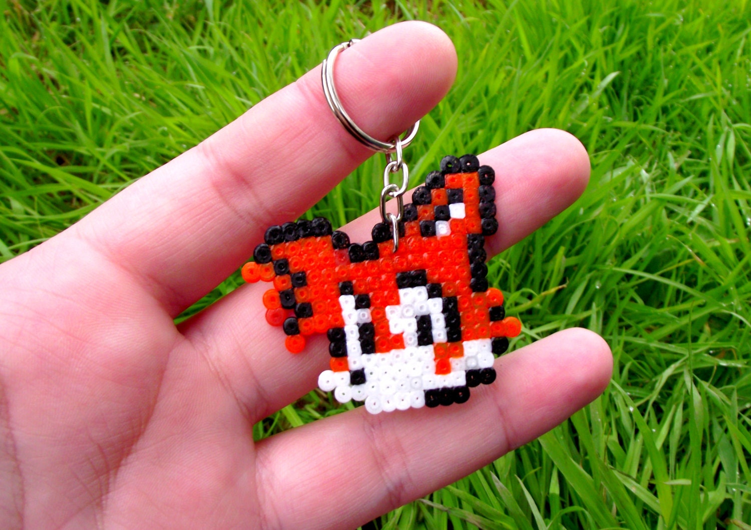 Keychain Sonic Tails Knuckles Hama Beads Pixel Art by LadyTry