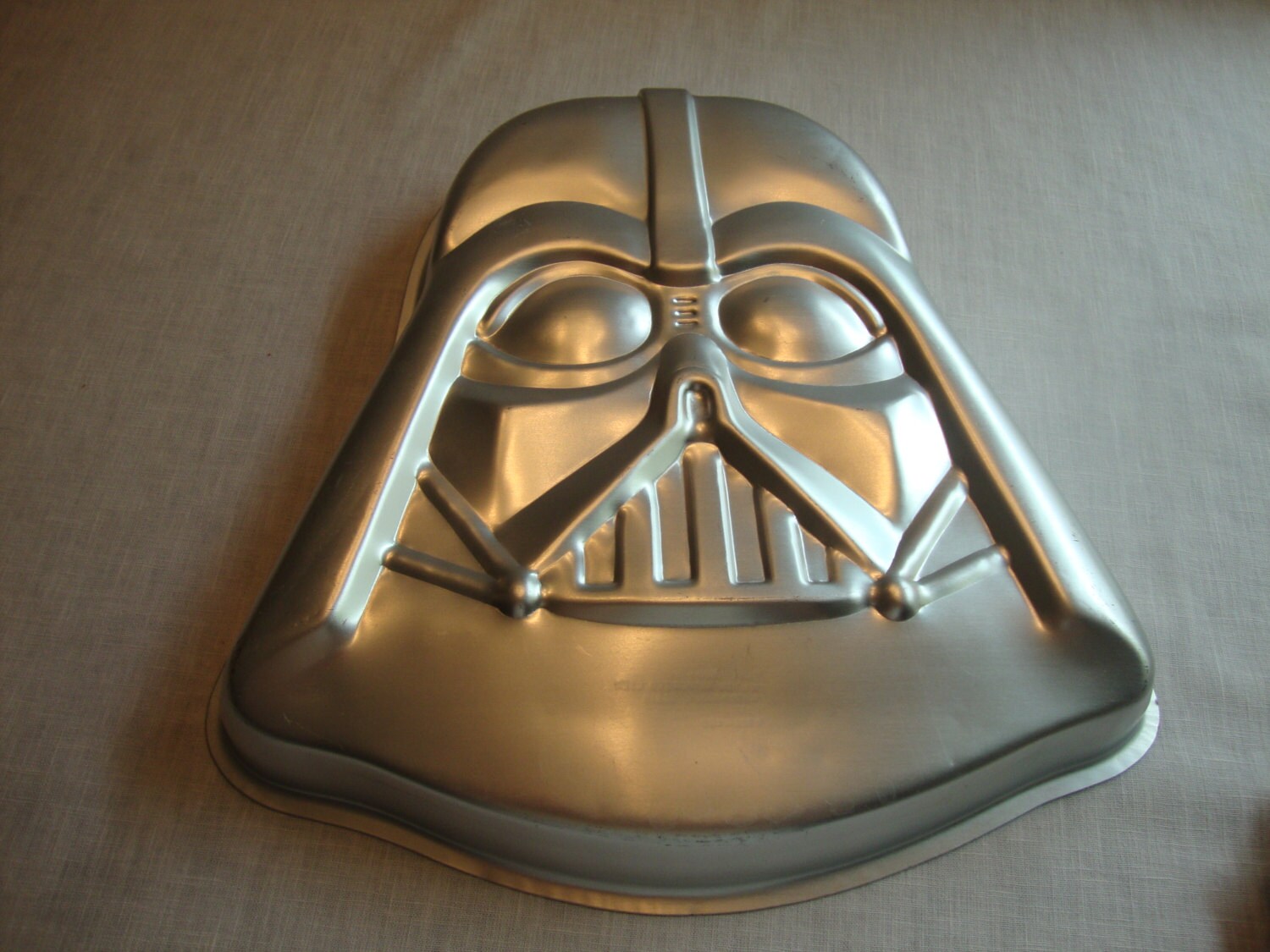 1980 Wilton Vintage Darth Vader Cake Pan