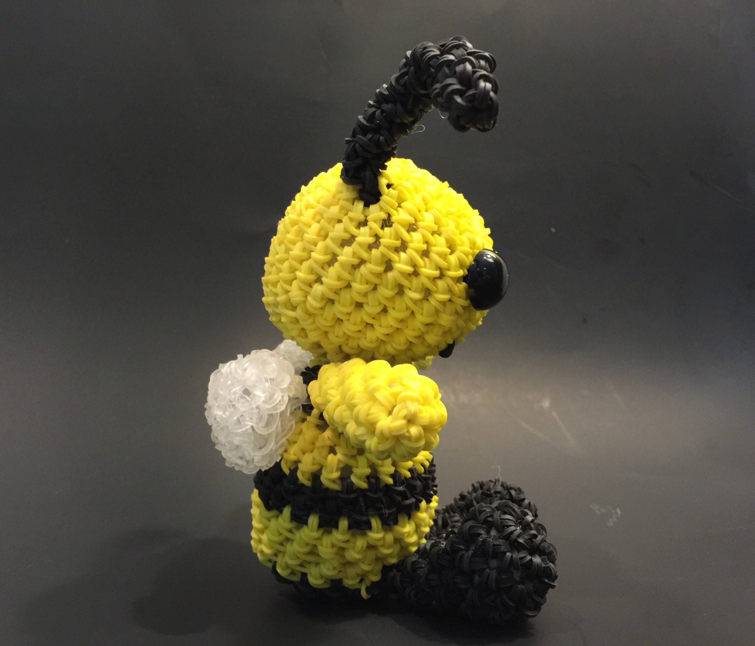 Bee Rubber Band Figure Rainbow Loom Loomigurumi by BBLNCreations