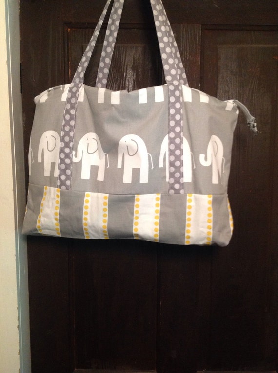 SALE Large zippered and lined tote bag