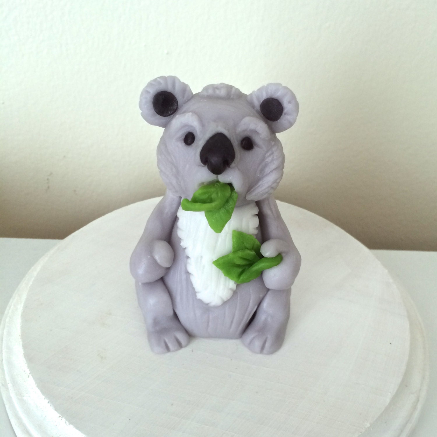 Surprised Koala Fondant Cake Topper