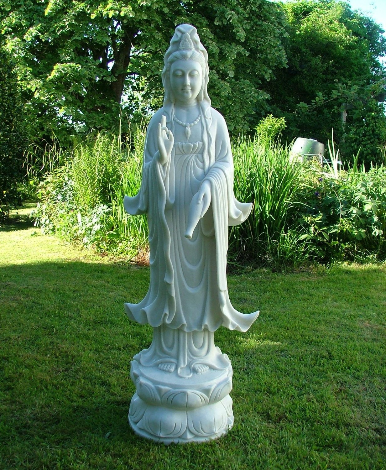 pure garden statue resin