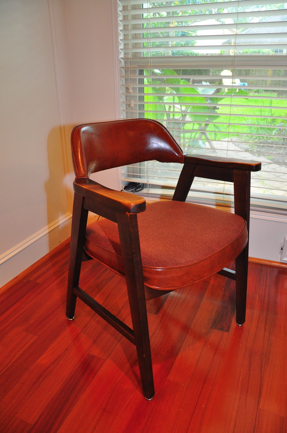 Free Shipping! Made in the USA, armchair! Mid Century Modern armchair