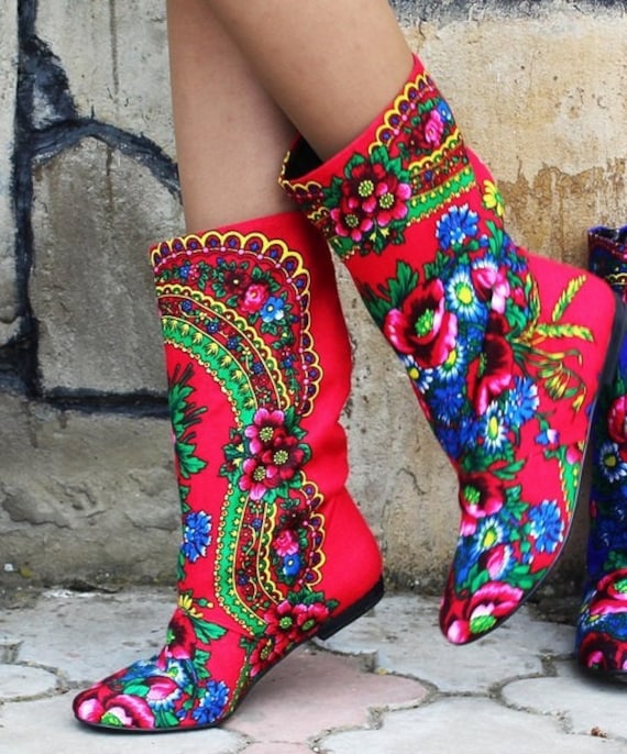 Items similar to Red ukrainian ethnic boots with folk flowers floral