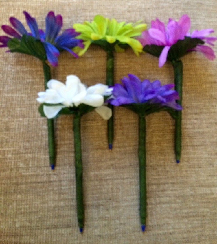Flower Pen Bouquet Perfect Gift for Home Or by LiveLaughLoveMom