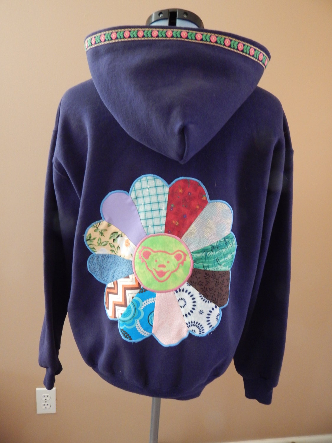 grateful dead hoodie dancing bears