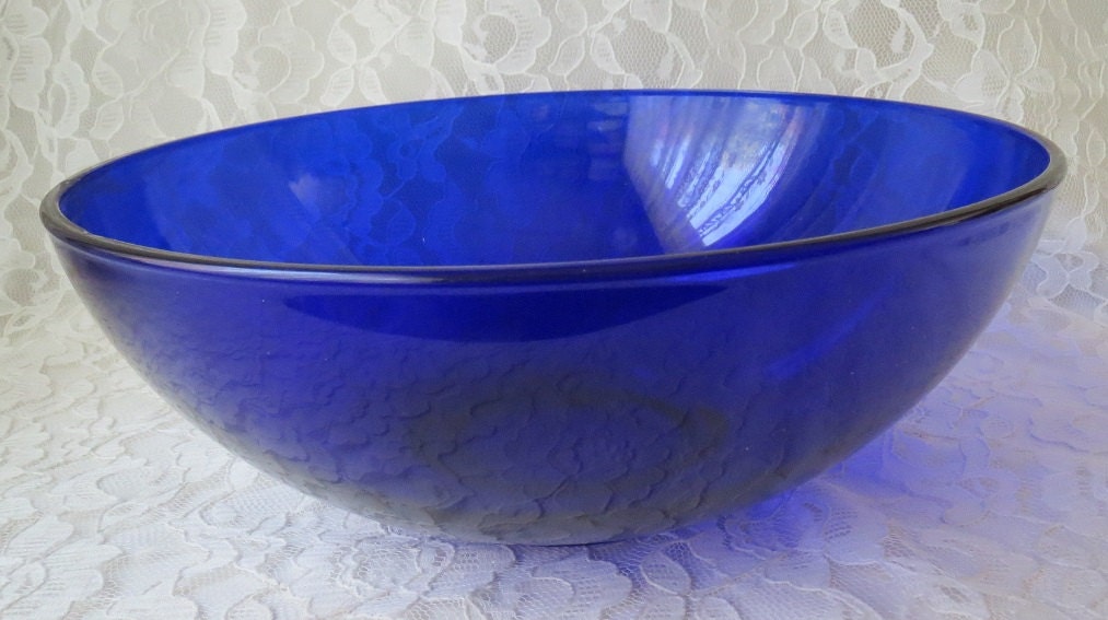 Vintage Cobalt Blue Blown Glass Glass Fruit Display Serving Bowl 101/4