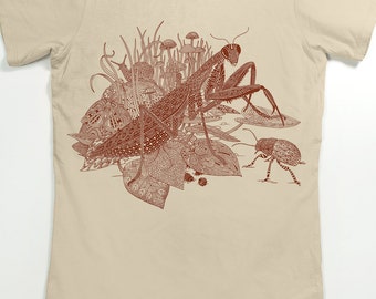 Praying Mantis Women's Tshirt - Insect Shirt - Insect Art - Graphic Tee for Women - Unique Gifts for Women - Preying Mantis