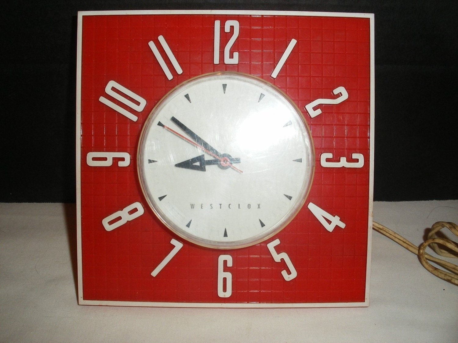 Vintage Westclox Kitchen Wall Electric Clock with Original Box
