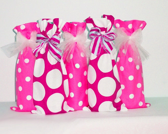 Baby Shower Wine Bags, 5 pack wine sacks, Hostess Gift, Pink Polka Dot, Wedding Party Gifts, Bridesmaid Gifts, Wine Lover Gift, Girly Gifts