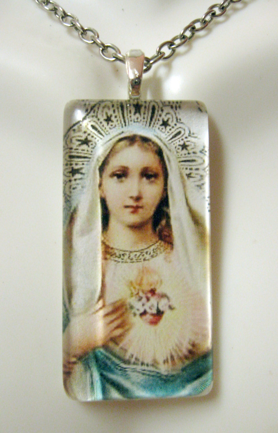 Immaculate heart of Mary pendant with chain GP01-096