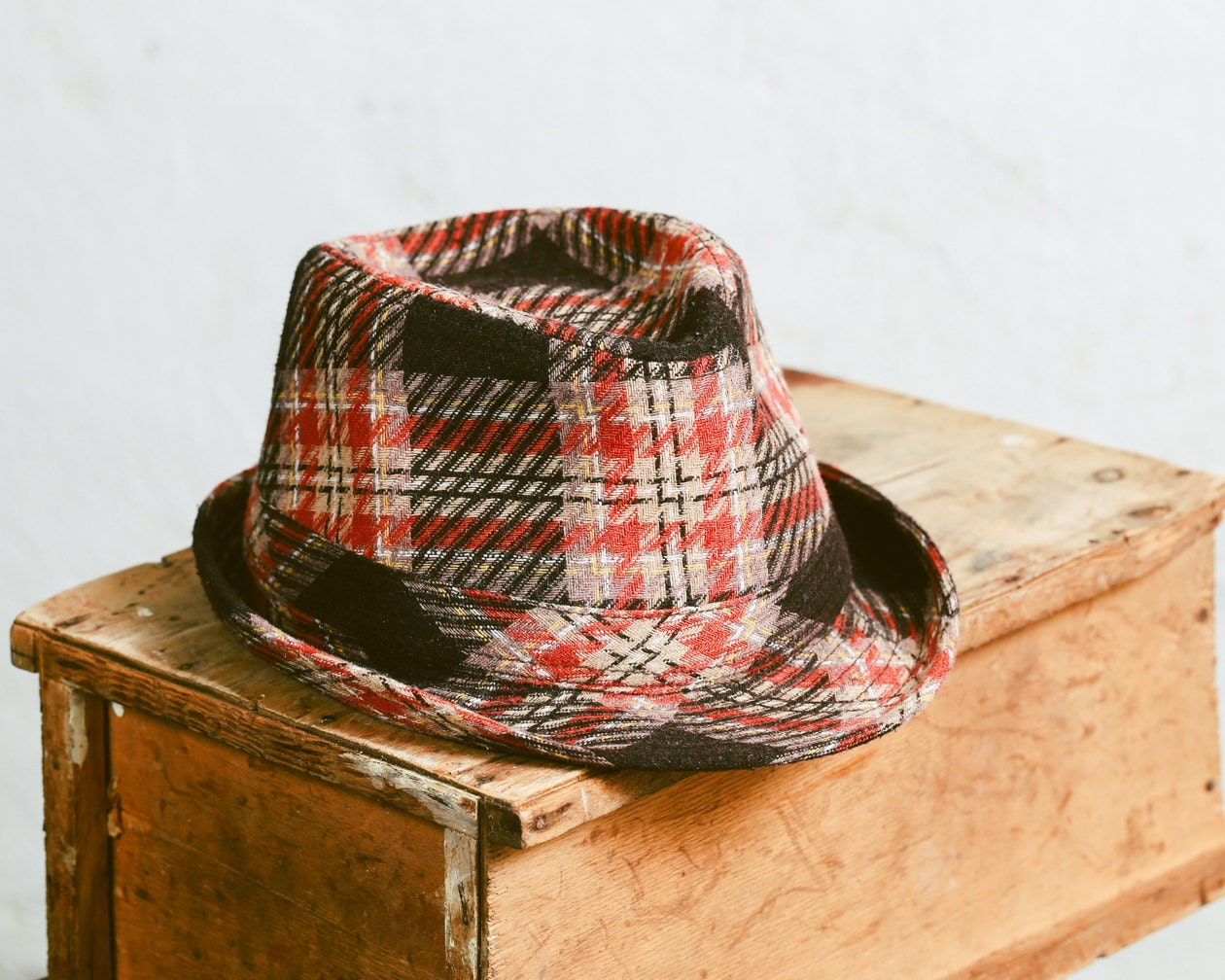 Vintage Men’s 70s Fedora Hat . Plaid Brown Red Retro 1970’s Goorin Brothers Hat Boyfriend Father
