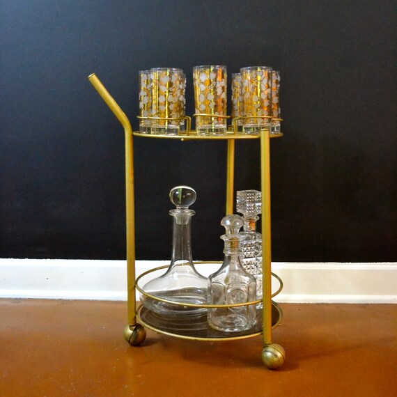 Vintage Gold Bar Cart Round Bar Cart with Gold Glasses and
