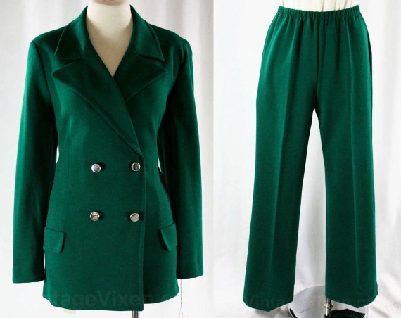 green coat pant