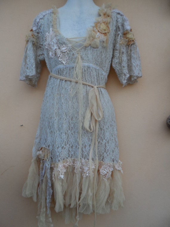 vintage inspired lagenlook lace dressmedium to 40