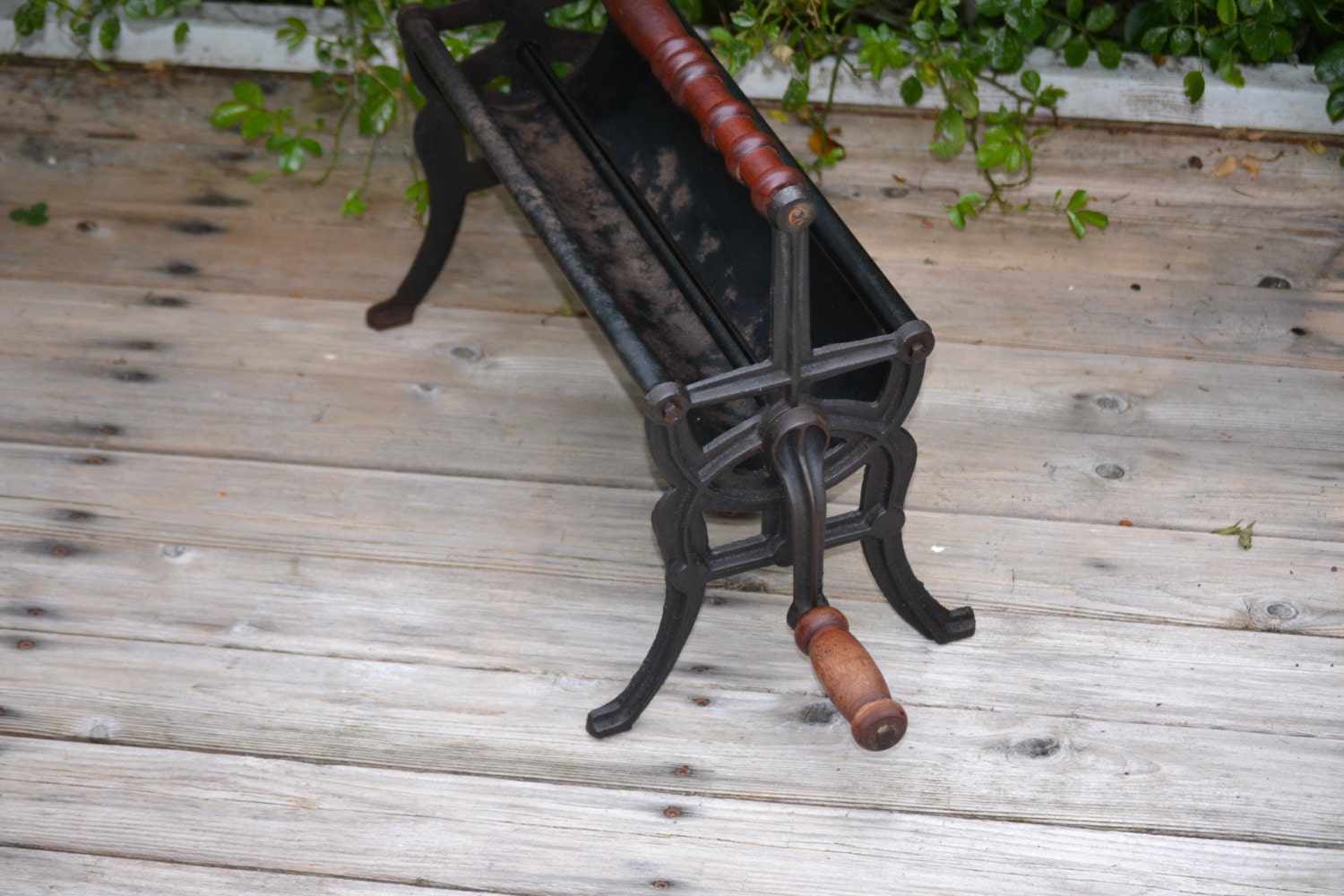 Vintage Newspaper Fire Log Roller Cast Iron by TheLakecabin