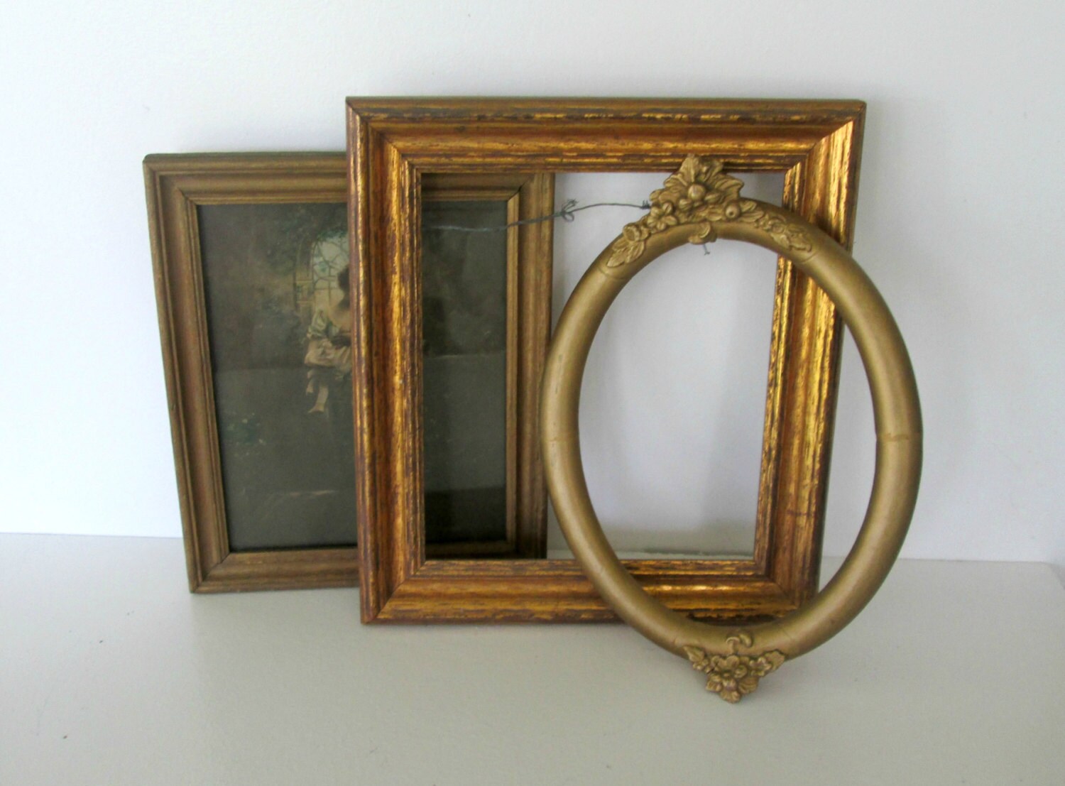 Vintage Frame Collection Wood Gold Gilt Decorative Frame