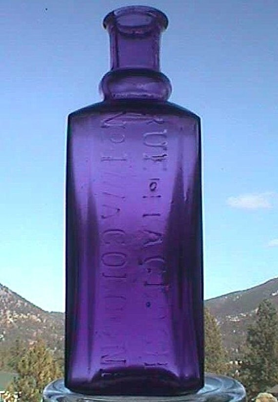 Deep purple original antique No 4711 COLOGNE bottle Eau De