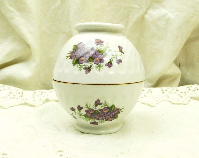 2 Small Vintage Bone China Ceramic Café au Lait Bowl / French Country Decor/ French Vintage/ Coffee Bowl/ Shabby Chic/ French Decor / Retro 2 Small Vintage Bone China Ceramic Café au Lait Bowl / French Country Decor/ French Vintage/ Coffee Bowl/ Shabby Chic/ French Decor / Retro