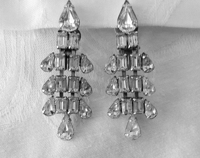 Rhinestone Chandelier Earrings, Clip On, Clear Stones, Bride Wedding Formal Glitzy Girl