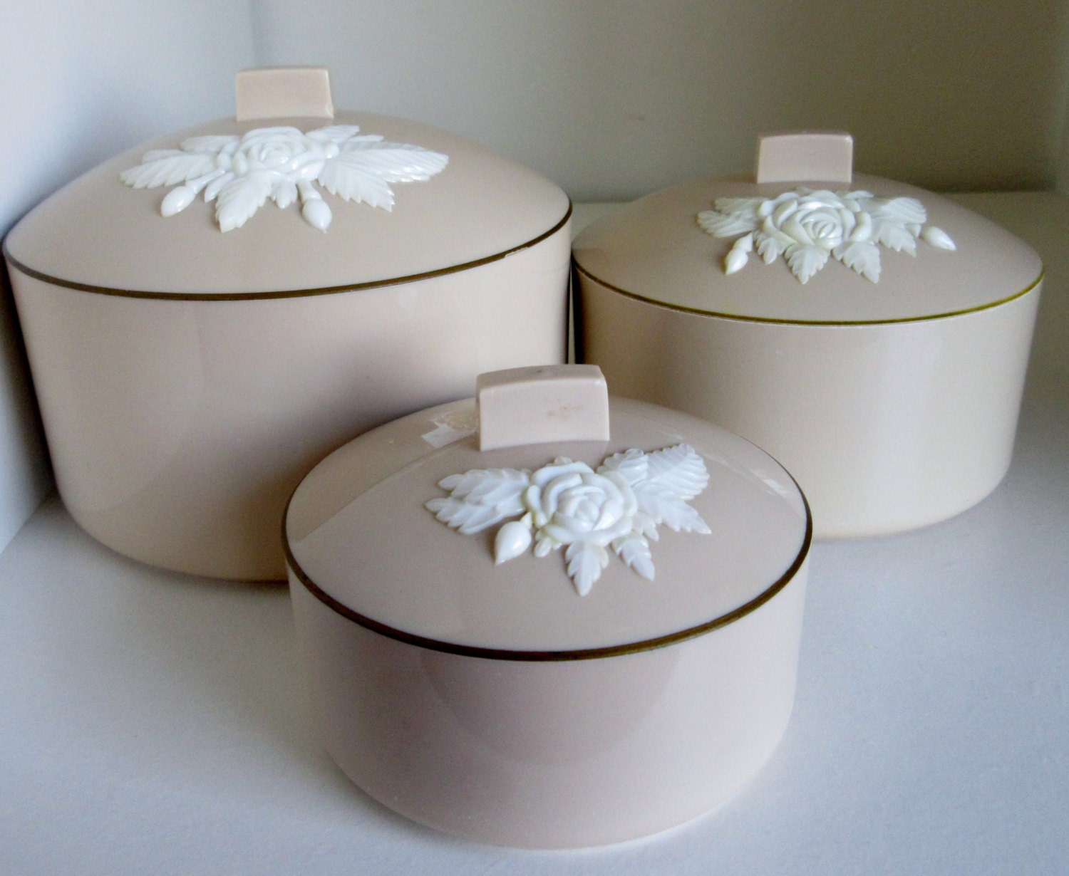 Vintage Tan Plastic Trinket Powder BoxSchwarz Bros Plastic