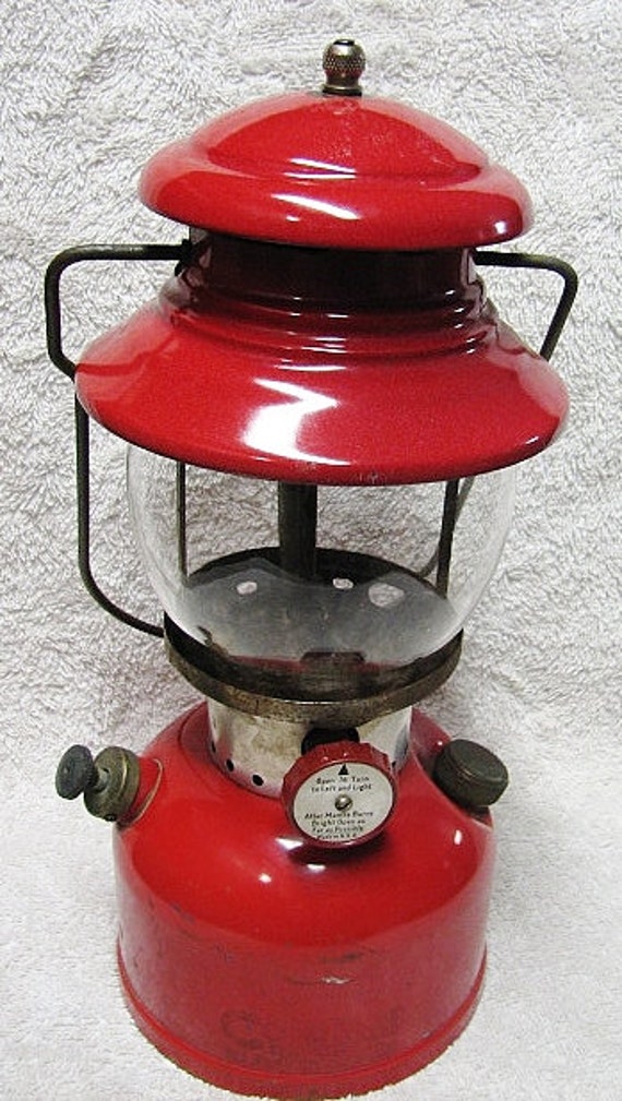 Vintage COLEMAN LANTERN Single Mantle 200A 1959 by TUSCANBEACH