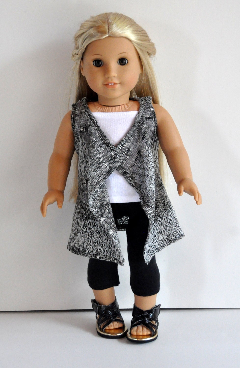 Black and White Knit Cascade Jacket Sweater Kimono Vest 18