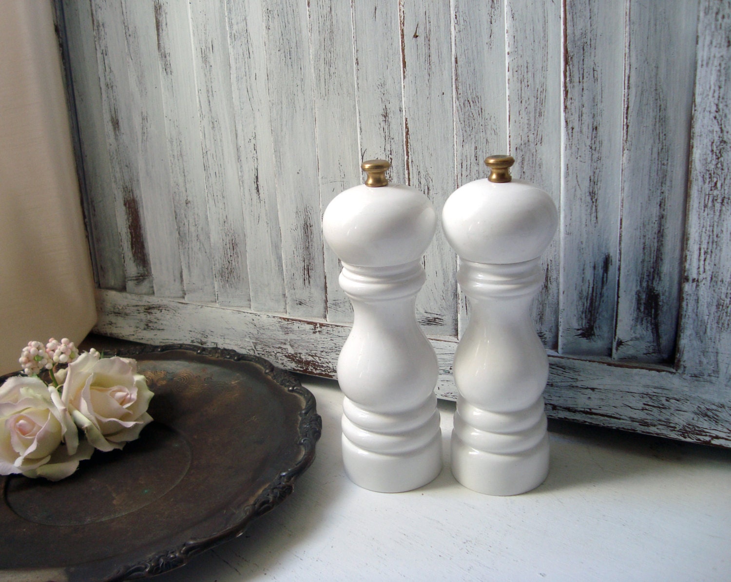White Vintage Pepper Mill and Salt Shaker Set by WillowsEndCottage