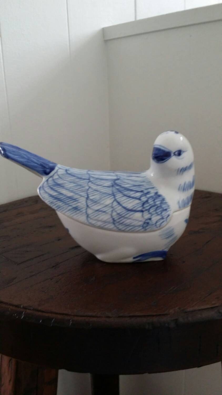 Blue and White Chinoiserie bird box – Haute Juice