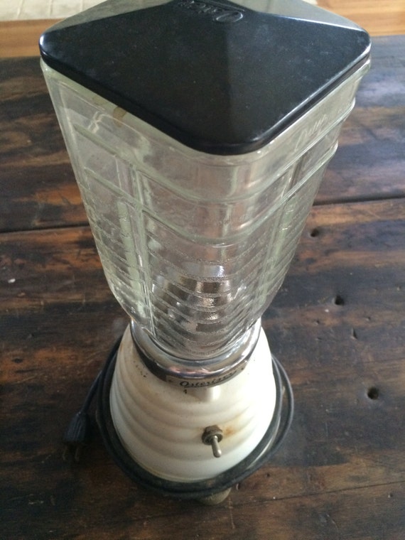 Vintage Original Beehive Oster Blender With Glass Container