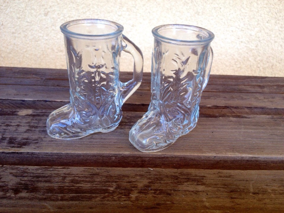 A Set Of Two Cowboy Boots Shot Glasses By Wefindvintage On Etsy 6010