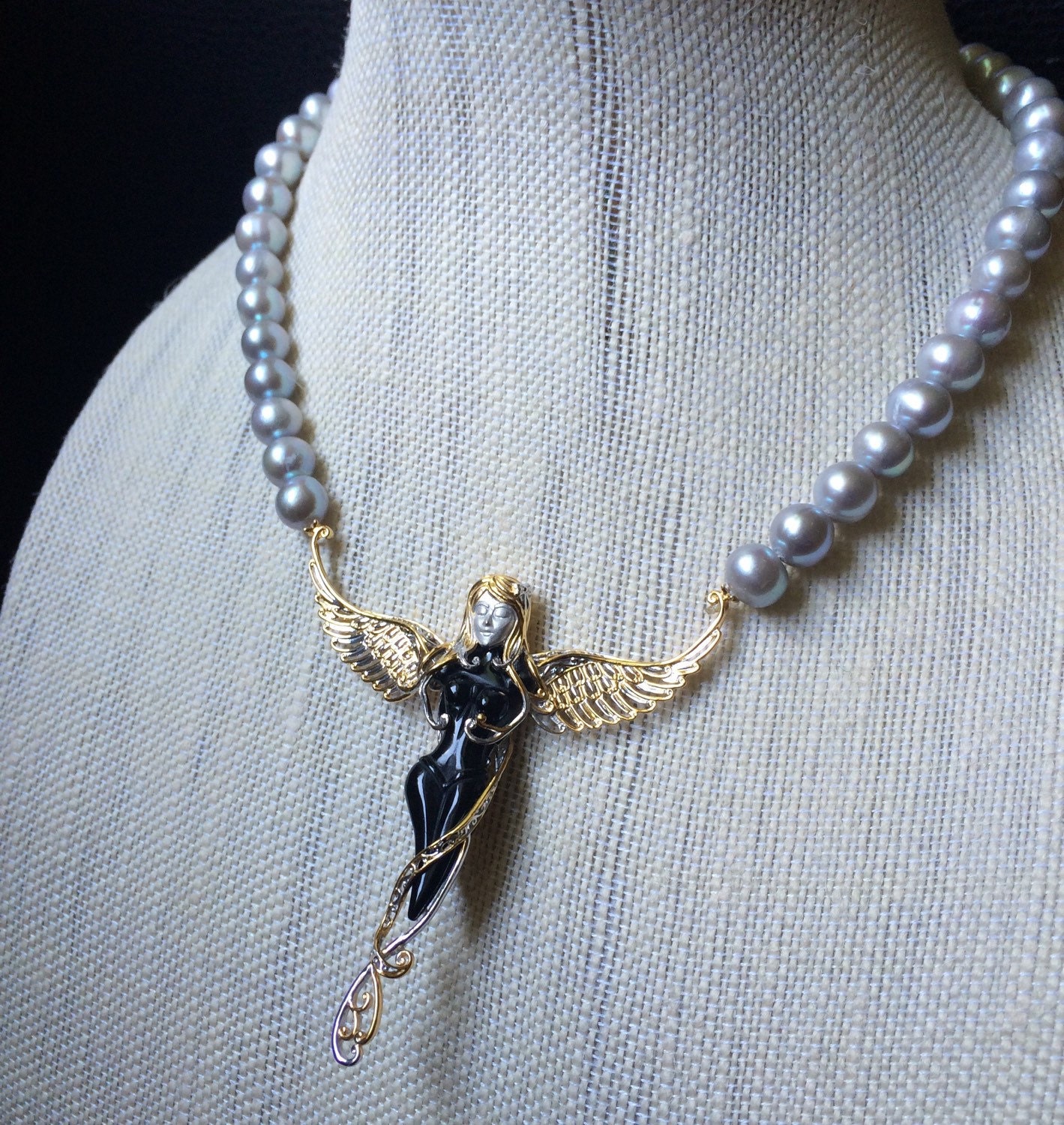 Fashion faithful! 18 42 x 17mm Onyx & Freshwater Cultured Pearl Angel 