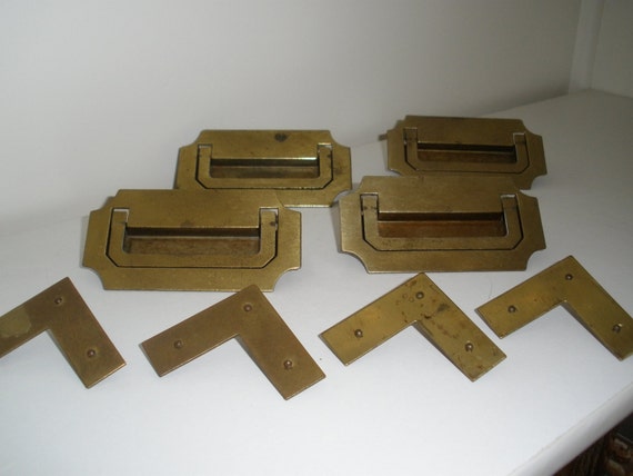 Vintage Brass Campaign Hardware 4 L Shaped