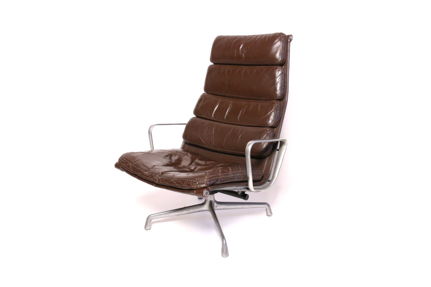 Vintage 1978 Leather Herman Miller Eames Softpad Lounge Chair – Swivels